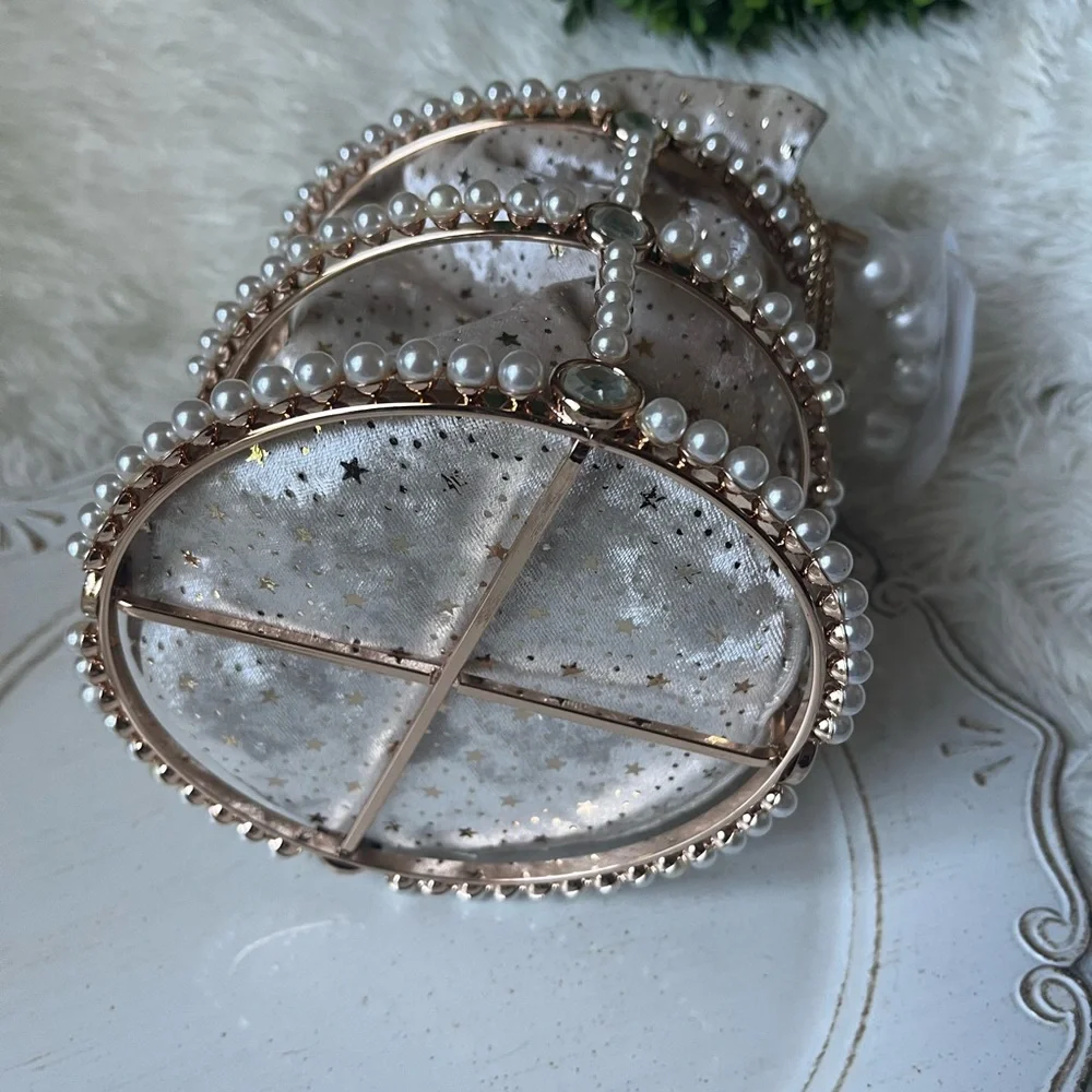 BOGO Elegant Pearl-Embellished gold tone basket or Bag - Picture 7 of 12